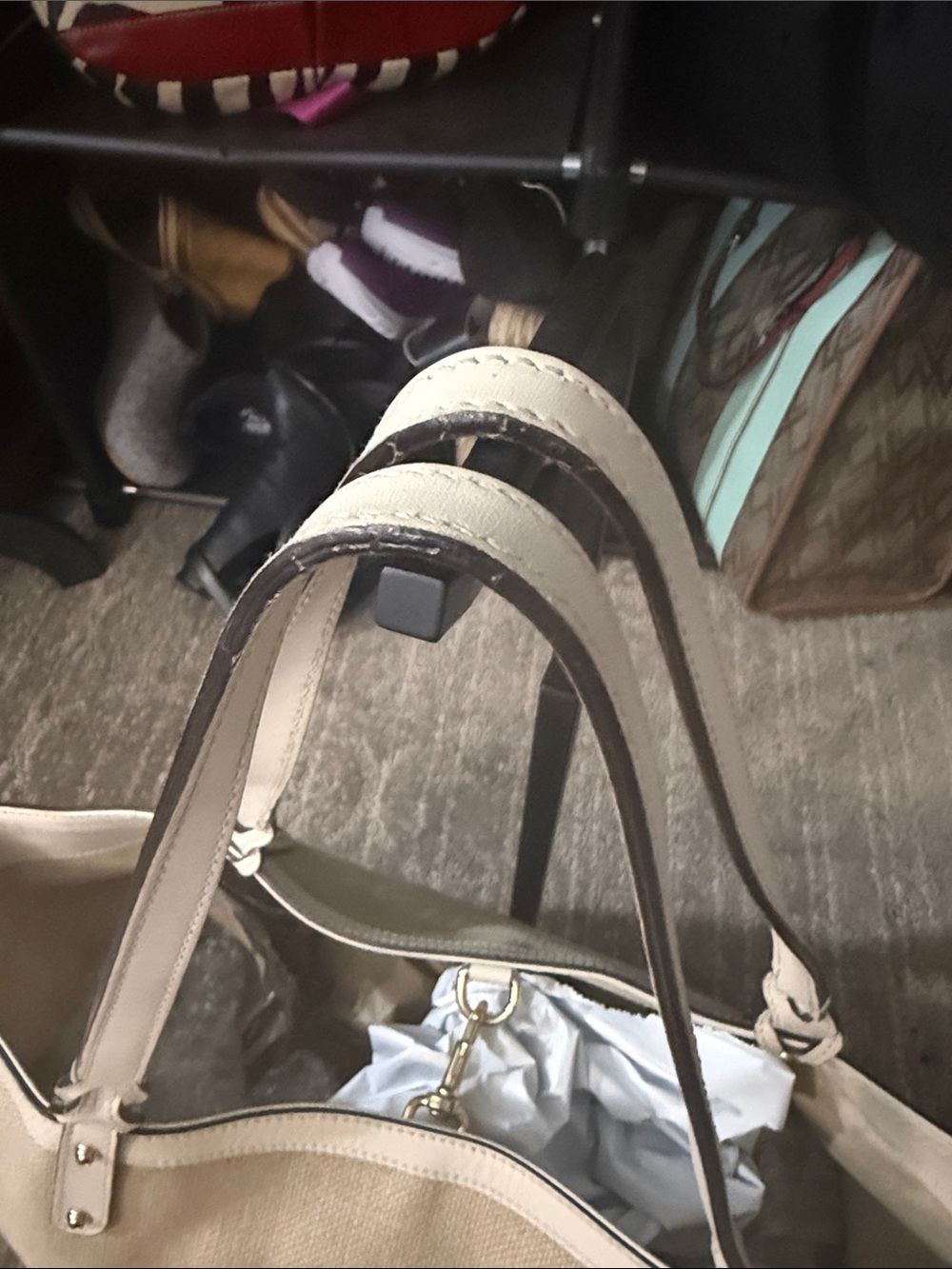 Gucci “Love The Earth” Canvas Tote Bag - Picture 8 of 16